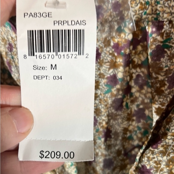 Parker dress- size M - Picture 4 of 5